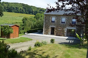 Peaceful Stay Near Lake