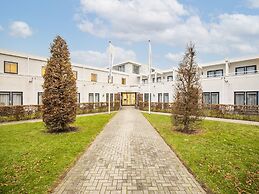 Modern Villa in Harderwijk with Hot Tub