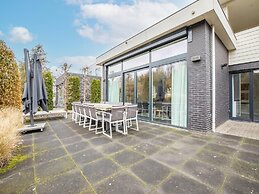 Modern Villa in Harderwijk with Hot Tub