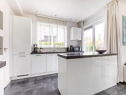 Modern Villa in Harderwijk with Hot Tub