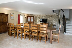 Vineyard Villa in Montfrin
