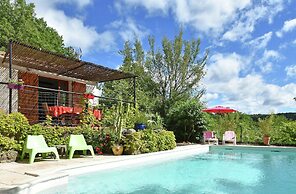 Saint-bres: Pool & Nature