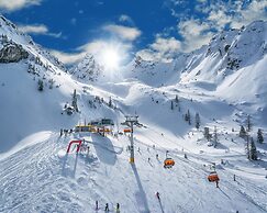 Lively Apartment Near the ski Slope