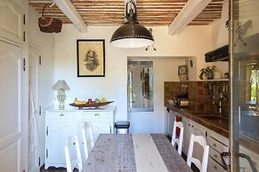 Mansion in Frejus With Private Pool