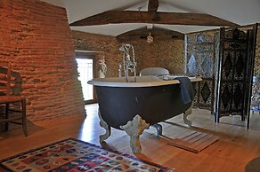 Beautiful Farmhouse With Private Pool