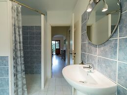 Sunny Villa Stay in Nyons