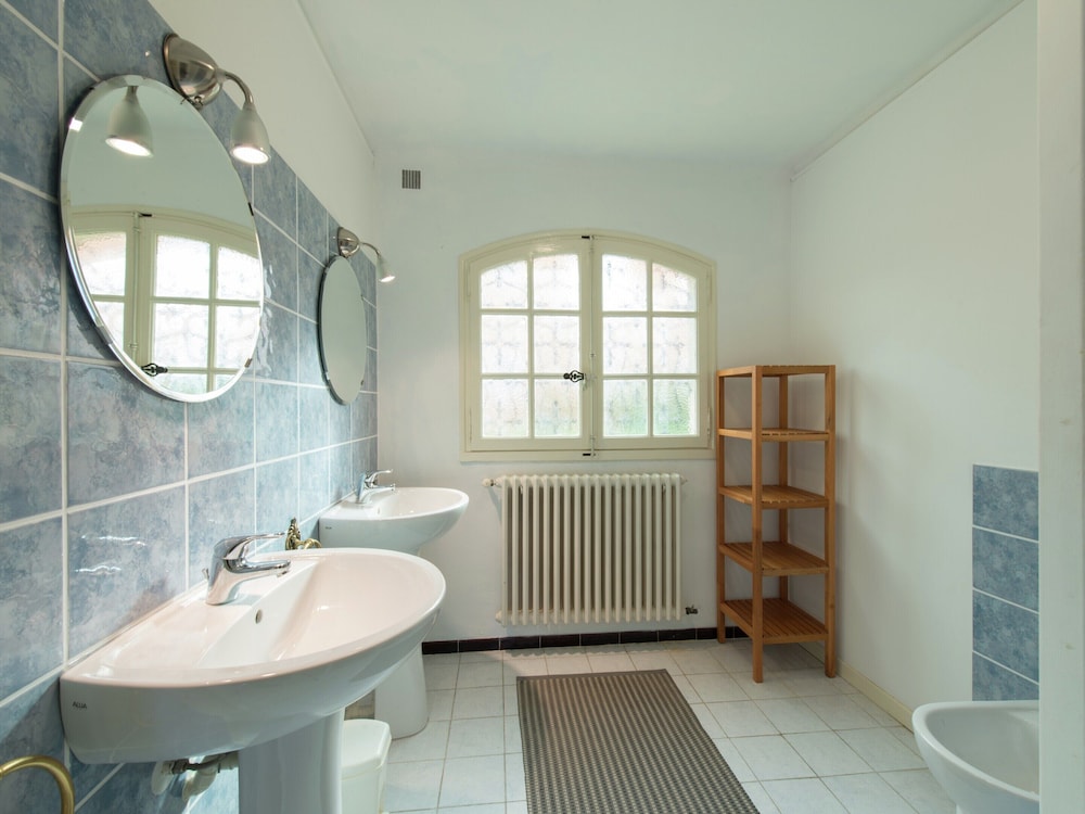 Sunny Villa Stay in Nyons