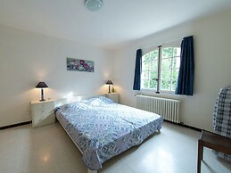 Sunny Villa Stay in Nyons