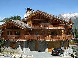 Alpien Chalet w/ Sauna