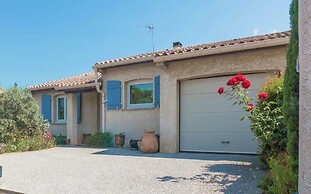 Chic Narbonne Pool Retreat