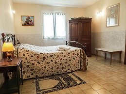 Chic Narbonne Pool Retreat