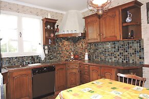 Charming Breton House in Henansal