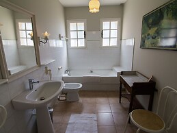 Villa in Campagnan With Pool and Vineyard Views