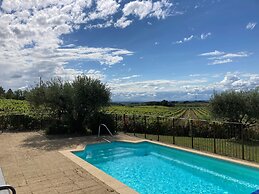 Cosy Villa With Pool