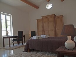 Oppede Villa With Private Pool