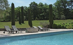 Oppede Villa With Private Pool