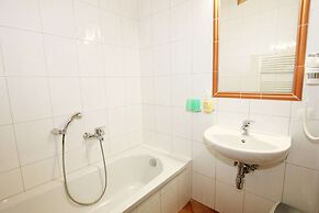 Spacious Apartment in Langenfeld
