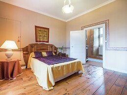 Peaceful Villa in Saint-jory