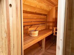 Chalet in Sandberghe With Sunny Terrace