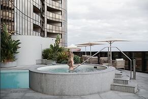 Eos by SkyCity