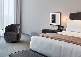 Eos by SkyCity