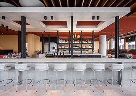 Eos by SkyCity