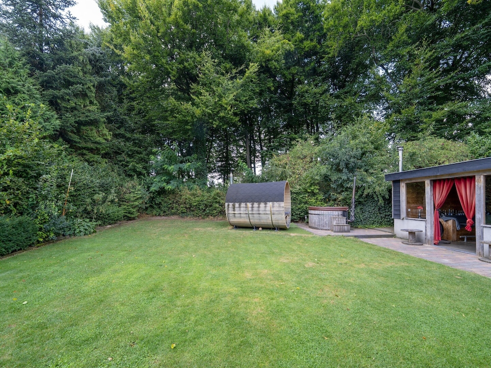 Dog-friendly Stay w/ Spa