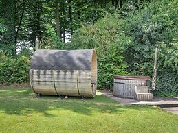 Dog-friendly Stay w/ Spa