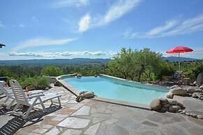 Villa in Les Mages With Swimming Pool