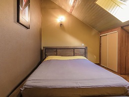 Villa With Pool & Views in Serilhac