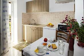 Palaios Rooms