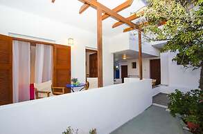 Palaios Rooms
