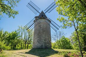 Villa in Bruniquel by Aveyron River