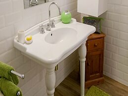 Villa in Bruniquel by Aveyron River