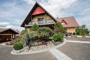 Holiday Home in Ruederbach Near Lake