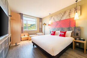 Ibis Dalian Yida Spring Field Hotel