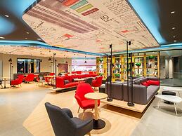 Ibis Dalian Yida Spring Field Hotel