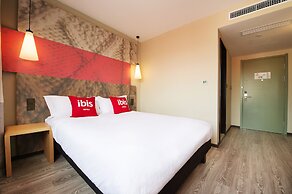 ibis Harbin Central Street Hotel