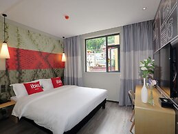 IBIS Kangding Hotel