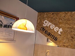 Greet Hotel Marseille Provence Aéroport