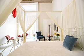Pala Suites