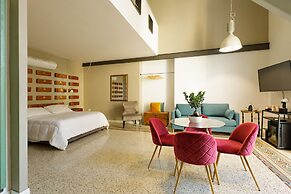Pala Suites