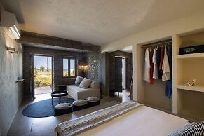 Seesoo Paros Beachfront Luxury Hideaway