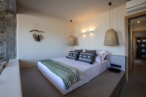 Seesoo Paros Beachfront Luxury Hideaway