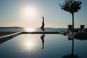 Seesoo Paros Beachfront Luxury Hideaway
