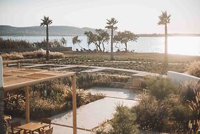 Seesoo Paros Beachfront Luxury Hideaway