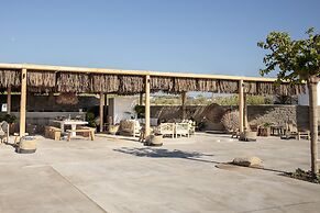 Seesoo Paros Beachfront Luxury Hideaway