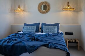 Seesoo Paros Beachfront Luxury Hideaway