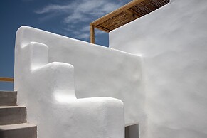Seesoo Paros Beachfront Luxury Hideaway