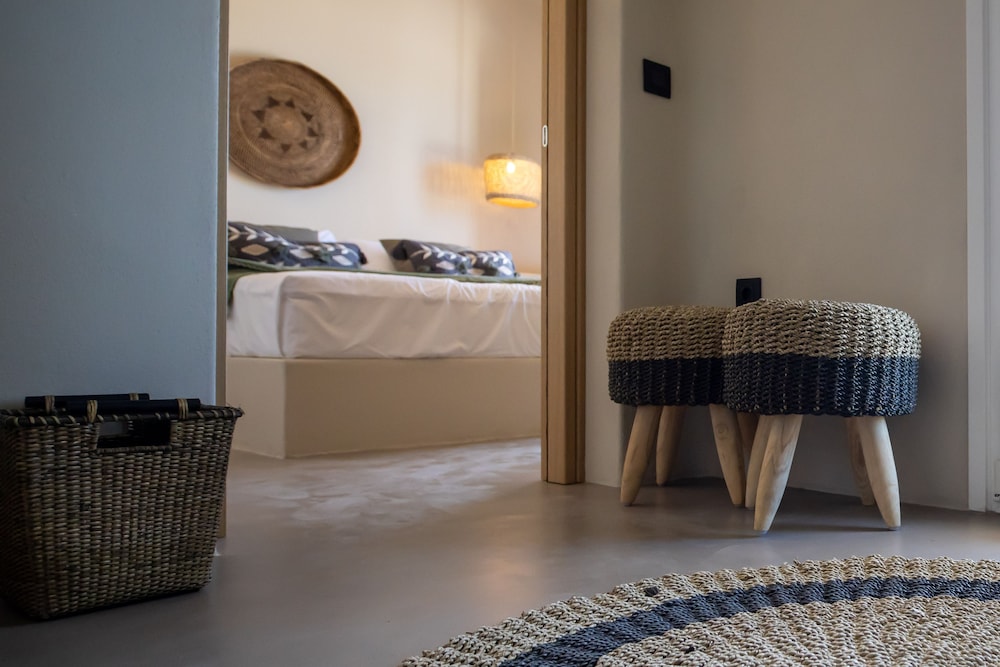 Seesoo Paros Beachfront Luxury Hideaway